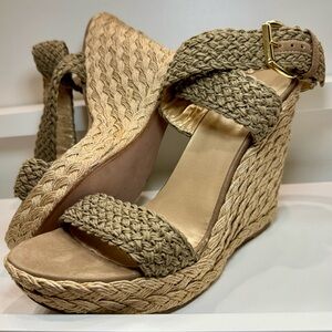 Stuart Weitzman Alex Crochet Espadrille Wedge Sandal W8.5 Khaki/Swamp Camel